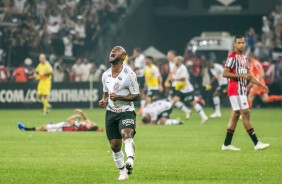 Vagner Love enlouquecido com o ttulo de Campeo Paulista