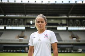 Mônica Hickmann Alves é oficialmente jogadora do Corinthians Futebol Feminino