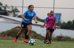 Mônica Hickmann é a nova zagueira do Corinthians e já treina com a equipe feminina