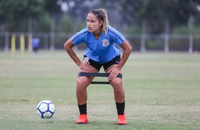 Nova zagueira do Corinthians, Mnica Hickmann, j treina no CT