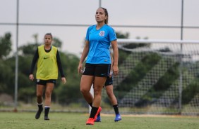 Olha ela aí! Mônica Hickmann já treina no CT pelo Corinthians Futebol Feminino