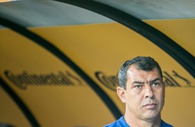 Fábio Carille comandou a vitória por 2 a 0 sobre a Chapecoense, pela Copa do Brasil