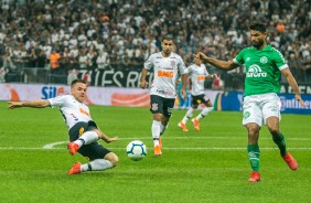 Ramiro em jogada contra a Chapecoense, pela Copa do Brasil, na Arena Corinthians