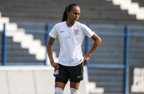 Adriana durante jogo contra o São José, pelo Campeonato Brasileiro Feminino