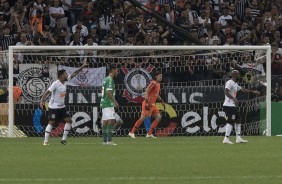 Clayson, Cssio e Love durante jogo contra a Chapecoense, na Arena Corinthians, pela Copa do Brasil