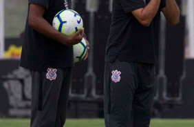 Fabinho e Carille no último treino do Corinthians antes do jogo contra a Chapecoense