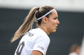 Giovanna durante jogo contra o So Jos, pelo Campeonato Brasileiro Feminino