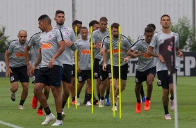 Jogadores do Corinthians fazem último treino antes da decisão contra a Chapecoense