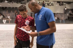 Pedrinho no vestiário da Arena Corinthians antes do jogo contra a Chapecoense, pela Copa do Brasil