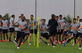 Timão faz último treino antes do jogo contra a Chapecoense, pela Copa do Brasil