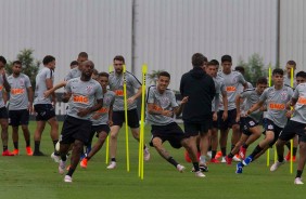 Timo faz ltimo treino antes do jogo contra a Chapecoense, pela Copa do Brasil