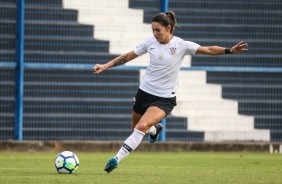 Zanotti durante jogo contra o São José, pelo Campeonato Brasileiro Feminino