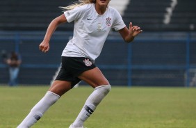 Gabi Nunes jogandoc contra o So Jos, pelo Campeonato Brasileiro Feminino