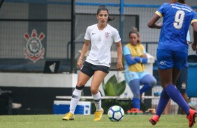 Paulinha no duelo contra o So Jos, pelo Brasileiro Feminino