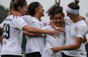 Ingryd fez o último gol do Corinthians contra o São José, pelo Brasileirão Feminino