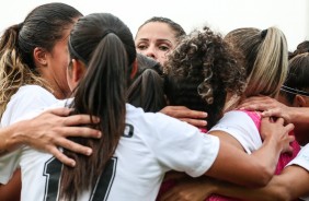 Meninas do Corinthians atuando contra o São José, pelo Brasileirão Feminino