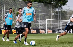 Pedro Henrique e Ralf no treino desta sexta-feira no CT Joaquim Grava