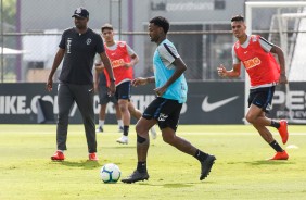 Ren Jnior no treino desta sexta-feira no CT Joaquim Grava