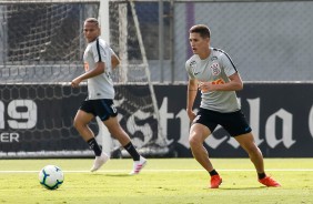 Vital no treino desta sexta-feira no CT Joaquim Grava