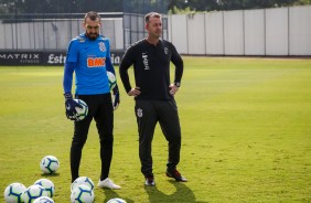 Walter e o preparador de goleiros Leandro Idalino no CT Joaquim Grava