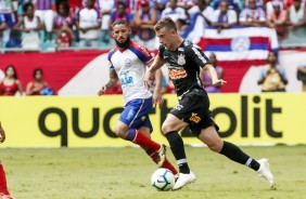 Carlos Augusto durante jogo contra o Bahia, pela estreia do Campeonato Brasileiro