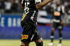 Clayson anotou o segundo e último gol do Corinthians contra o Bahia, pela estreia do Brasileirão