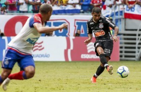 Meia Sornoza durante jogo contra o Bahia, pela estreia do Campeonato Brasileiro