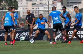 Jogadores do Corinthians finalizam preparao para duelo contra a Chapecoense