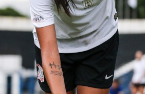 Victória durante comemoração de seu gol contra o São José, pelo Paulista Feminino