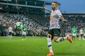 Clayson em partida contra a Chapecoense, vlida pelo Brasileiro 2019