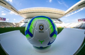 Destaque para a bola do Brasileiro antes do duelo contra a Chapecoense, na Arena Corinthians