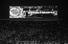 Homenagem no telo da Arena Corinthians para Ayrton Senna durante partida contra a Chapecoense