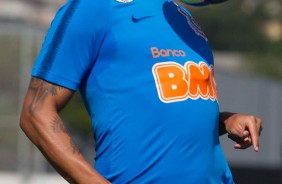 Jadson durante o último treino do Corinthians antes de enfrentar a Chapecoense