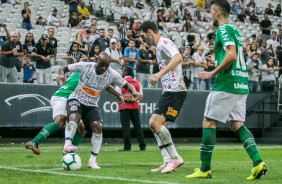 Love e Boselli durante jogo contra a Chapecoense, pelo Brasileiro, na Arena Corinthians