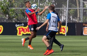 Pedrinho durante o último treino do Corinthians antes de enfrentar a Chapecoense
