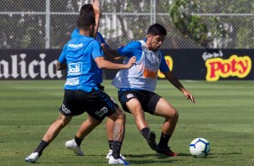 Bruno Méndez durante o último treino do Corinthians antes de enfrentar a Chapecoense