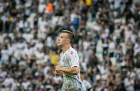 Carlos Augusto na partida contra a Chapecoense, pelo Brasileiro, na Arena Corinthians