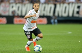 Clayson durante jogo contra a Chapecoense, na Arena Corinthians, pelo Brasileirão
