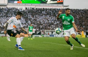 Fagner durante partida contra a Chapecoense, pelo Brasileiro, na Arena Corinthians