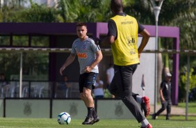 Ramiro no jogo-treino entre Corinthians profissional e Sub-23 no CT Joaquim Grava