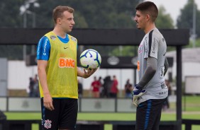 Carlos e Diego no treinamento desta terça-feira no CT Joaquim Grava; Timão enfrenta o Grêmio