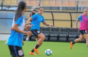 Crivelari no treinamento do Corinthians Futebol Feminino desta tera-feira