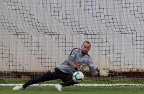 Goleiro Walter treina nesta terça-feira no CT; próximo adversário do Timão é o Grêmio