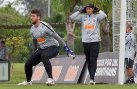 Caíque França e Cássio no treinamento de hoje no CT Joaquim Grava