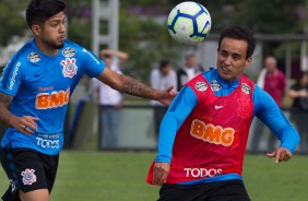 Meia Jadson durante penúltimo treino do Corinthians antes de enfrentar o Grêmio