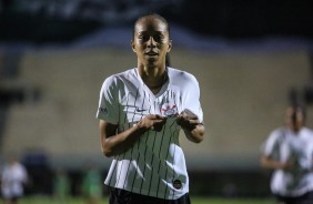 Adriana comemorando seu gol contra o Iranduba, pelo Brasileiro Feminino