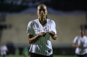 Adriana comemorando seu gol contra o Iranduba, pelo Brasileirão Feminino