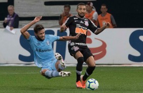 Clayson em duelo contra o Grêmio, pelo Campeonato Brasileiro, na Arena Corinthians