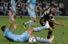 Clayson em partida contra o Grmio, pelo Brasileiro, na Arena Corinthians