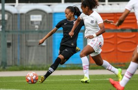 Adriana em partida contra o Santos, pelo Campeonato Paulista Feminino